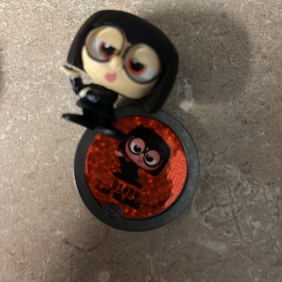 Disney Doorables series 9 LIMITED EDITION ONE figure - Picture 2 of 6